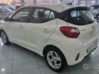 Usata Hyundai i10 67 CV (49 kW) 2023 Bianco Utilitaria