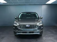 Usata Ford Kuga Titanium 179 CV (131 kW) 2025 Grigio SUV