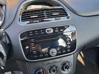 Usata Fiat Punto Lounge 95 CV (69 kW) 2016 Nero Berlina