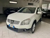 Usata Nissan Qashqai Tekna 150 CV (110 kW) 2010 Bianco SUV