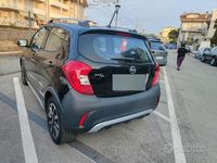 Usata Opel Karl Rocks 73 CV (53 kW) 2019 Nero Utilitaria