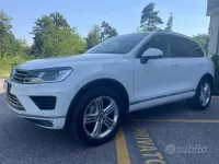 Usata VW Touareg R-line 262 CV (192 kW) 2016 Bianco SUV