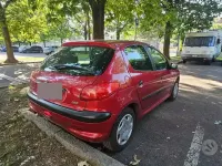 Usata Peugeot 206 75 CV (55 kW) 2000 Rosso Berlina