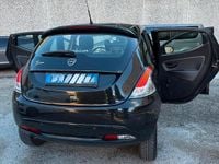 Usata Lancia Ypsilon 85 CV (62 kW) 2016 Nero Utilitaria