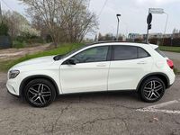 Usata Mercedes GLA200 136 CV (100 kW) 2016 Bianco SUV