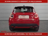 Usata Fiat 600 145 CV (106 kW) 2025 Rosso SUV