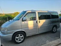 Usata VW Caravelle 151 CV (111 kW) 2001 Grigio Furgone
