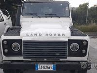 Usata Land Rover Defender 122 CV (89 kW) 2010 Bianco Station wagon