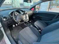 Usata Opel Corsa 90 CV (66 kW) 2009 Bianco Berlina