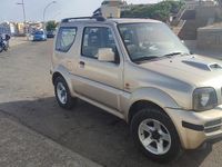 Usata Suzuki Jimny 86 CV (63 kW) 2005 Grigio SUV