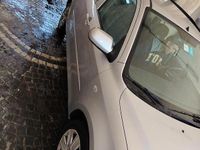 Usata Mazda 2 75 CV (55 kW) 2004 Grigio Utilitaria