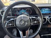 Usata Mercedes A200 Premium 163 CV (119 kW) 2019 Grigio Utilitaria