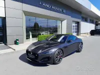 Usata Jaguar F-Type R 575 CV (422 kW) 2021 Grigio Coupé