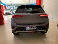 Usata Opel Mokka Elegance 101 CV (74 kW) 2022 Grigio SUV