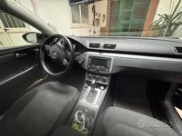 Usata VW Passat 150 CV (110 kW) 2012 Blu Station wagon