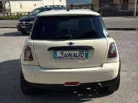 Usata Mini Cooper 75 CV (55 kW) 2010 Bianco Utilitaria