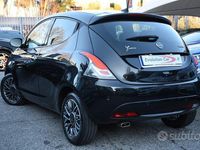 Usata Lancia Ypsilon Gold 69 CV (50 kW) 2023 Nero metallizzato Utilitaria
