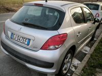 usata Peugeot 207 neopatentati 1.4hdi 2011 68cv