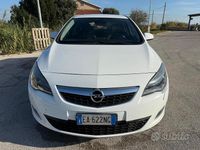 Usata Opel Astra Cosmo 125 CV (91 kW) 2010 Bianco Berlina