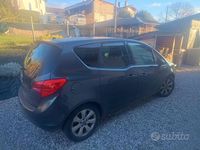 Usata Opel Meriva 100 CV (73 kW) 2012 Grigio Monovolume