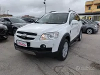 Usata Chevrolet Captiva LTZ 150 CV (110 kW) 2010 Bianco SUV
