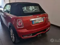 Usata Mini Cooper SD Cabriolet 143 CV (105 kW) 2012 Arancione Cabrio