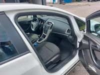 Usata Opel Astra 60 CV (44 kW) 2012 Bianco Berlina