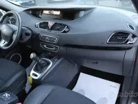 Usata Renault Scénic III 110 CV (80 kW) 2011 Bluazzurro Monovolume