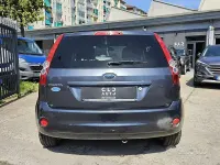 Usata Ford Fiesta Ghia 80 CV (58 kW) 2006 Grigio Utilitaria