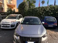 Usata Peugeot 208 Allure 102 CV (75 kW) 2021 Grigio Utilitaria