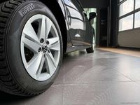 Usata VW Golf VIII Life 116 CV (85 kW) 2022 Grigio Station wagon