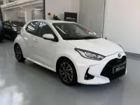 Second-hand Toyota Yaris Hybrid Trend 92 CP (67 kW) 2022 Alb Hatchback