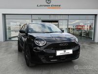 Usata Fiat 600 110 CV (80 kW) 2025 Nero SUV