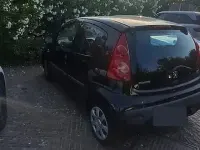 Usata Peugeot 107 68 CV (50 kW) 2011 Nero Utilitaria