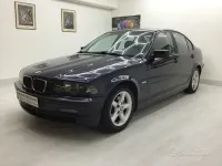 Usata BMW 320 Efficient Dynamics 136 CV (100 kW) 2000 Bluazzurro Berlina