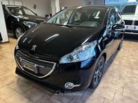 Usata Peugeot 208 82 CV (60 kW) 2013 Nero Utilitaria