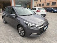 Usata Hyundai i20 75 CV (55 kW) 2015 Grigio Berlina
