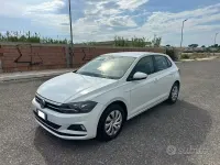 Usata VW Polo 65 CV (47 kW) 2018 Bianco Utilitaria