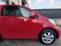 Usata Toyota iQ 68 CV (50 kW) 2010 Rosso Utilitaria