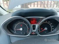 Usata Ford Fiesta 96 CV (70 kW) 2010 Nero Utilitaria