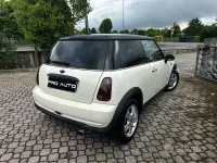 Begagnad Mini ONE 90 HK (66 kW) 2006 Vit Halvkombi