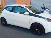 Usata Toyota Aygo 69 CV (50 kW) 2016 Bianco Utilitaria