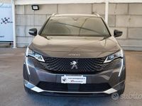 Usado Peugeot 5008 GT 130 CV (95 kW) 2021 Gris Berlina