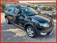 Usata Dacia Sandero Stepway 90 CV (66 kW) 2014 Nero Berlina