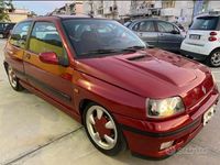 Usata Renault Clio 137 CV (100 kW) 1994 Rosso Utilitaria