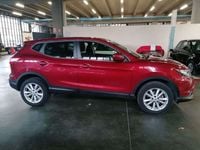 Usata Nissan Qashqai N-Vision 110 CV (80 kW) 2017 Rosso SUV