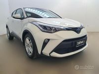 Usata Toyota C-HR Active 98 CV (72 kW) 2023 Bianco SUV