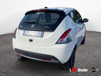 Usata Lancia Ypsilon Gold 70 CV (51 kW) 2023 Bianco Utilitaria