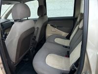 Usata Lancia Musa 101 CV (74 kW) 2006 Giallo metallizzato Monovolume