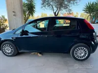 Usata Fiat Grande Punto 95 CV (69 kW) 2018 Bluazzurro Utilitaria